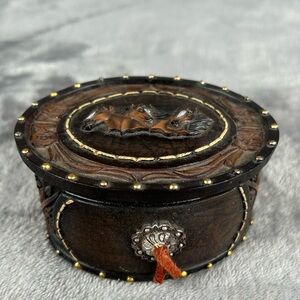 Vintage Oval Brown Horse Trinket Box Carved‎ Look Resin With Leather Accents